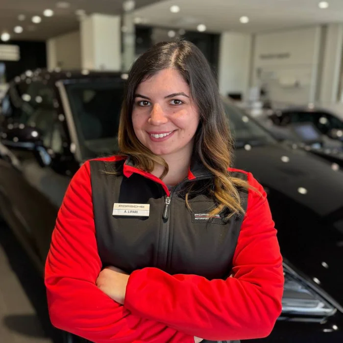 Porsche Host